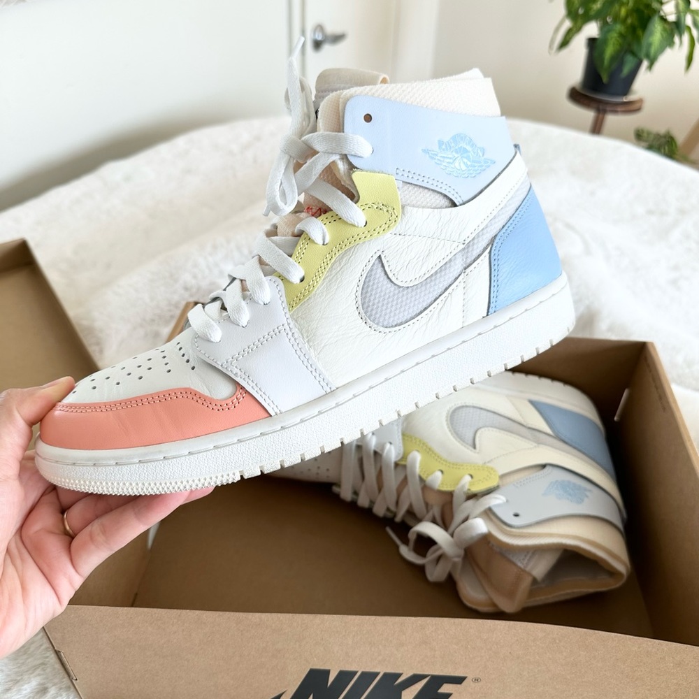 Nike Air Jordan 1 Zoom Air Comfort
High 'To My First Coach